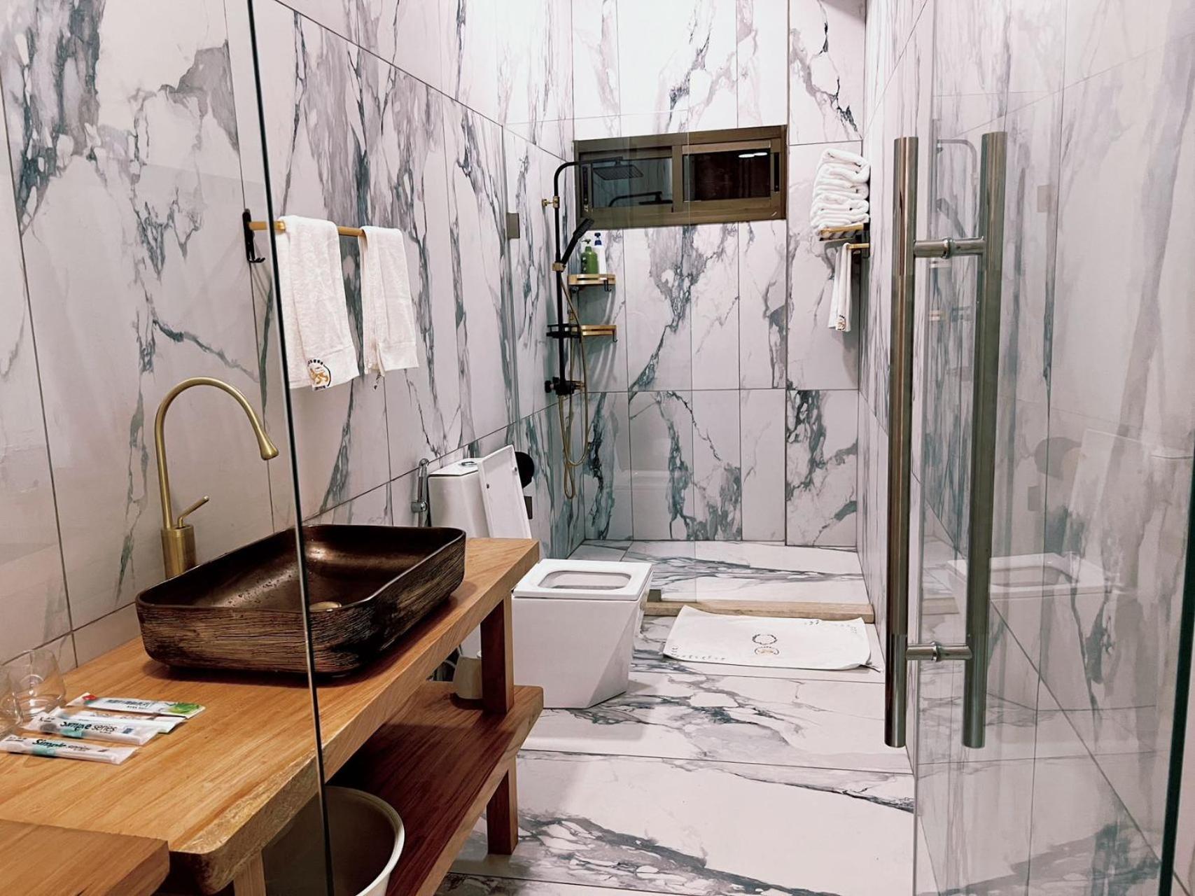 Grand Leone Hotel Freetown Zewnętrze zdjęcie